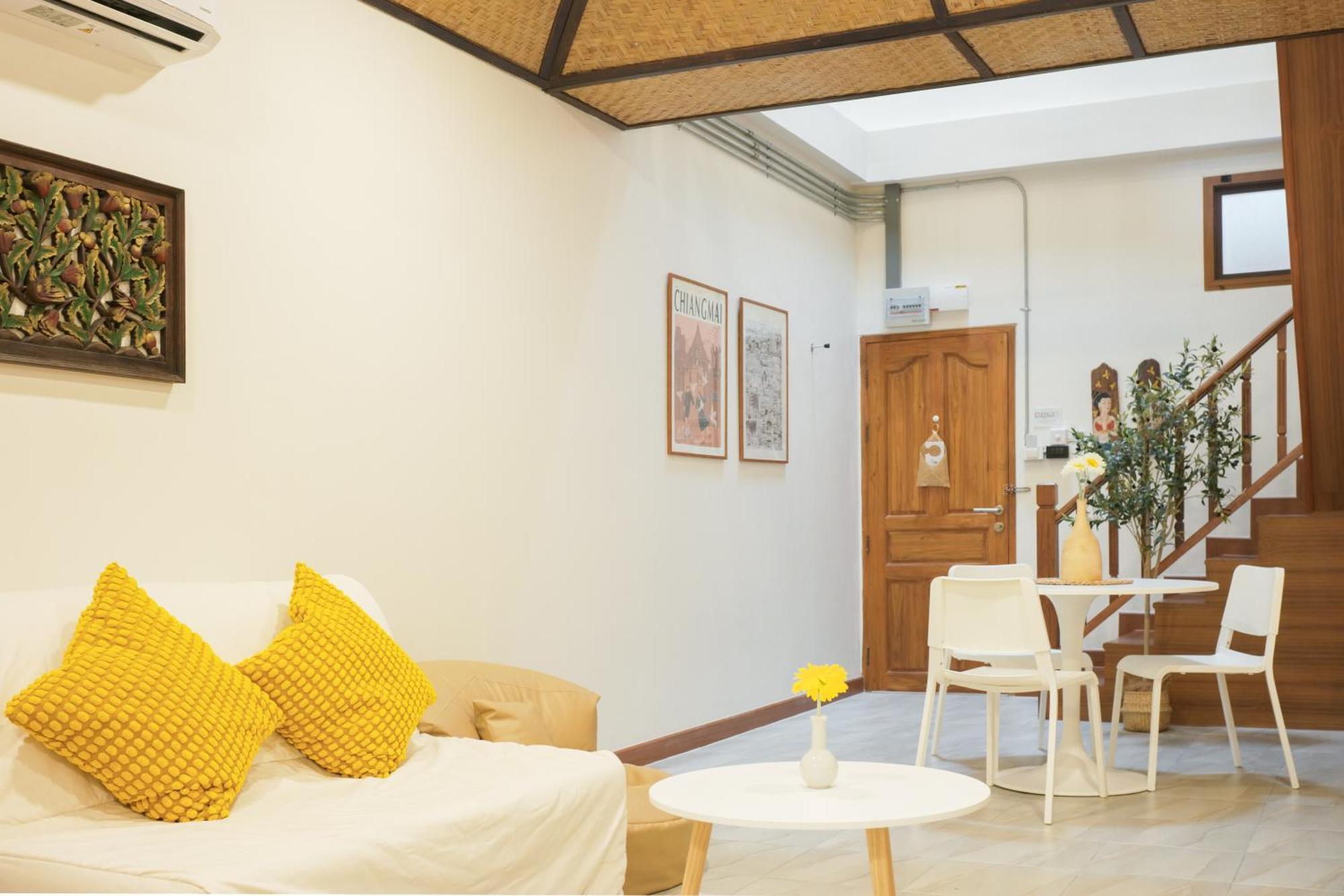 Buri Gallery House Chiang Mai Zimmer foto