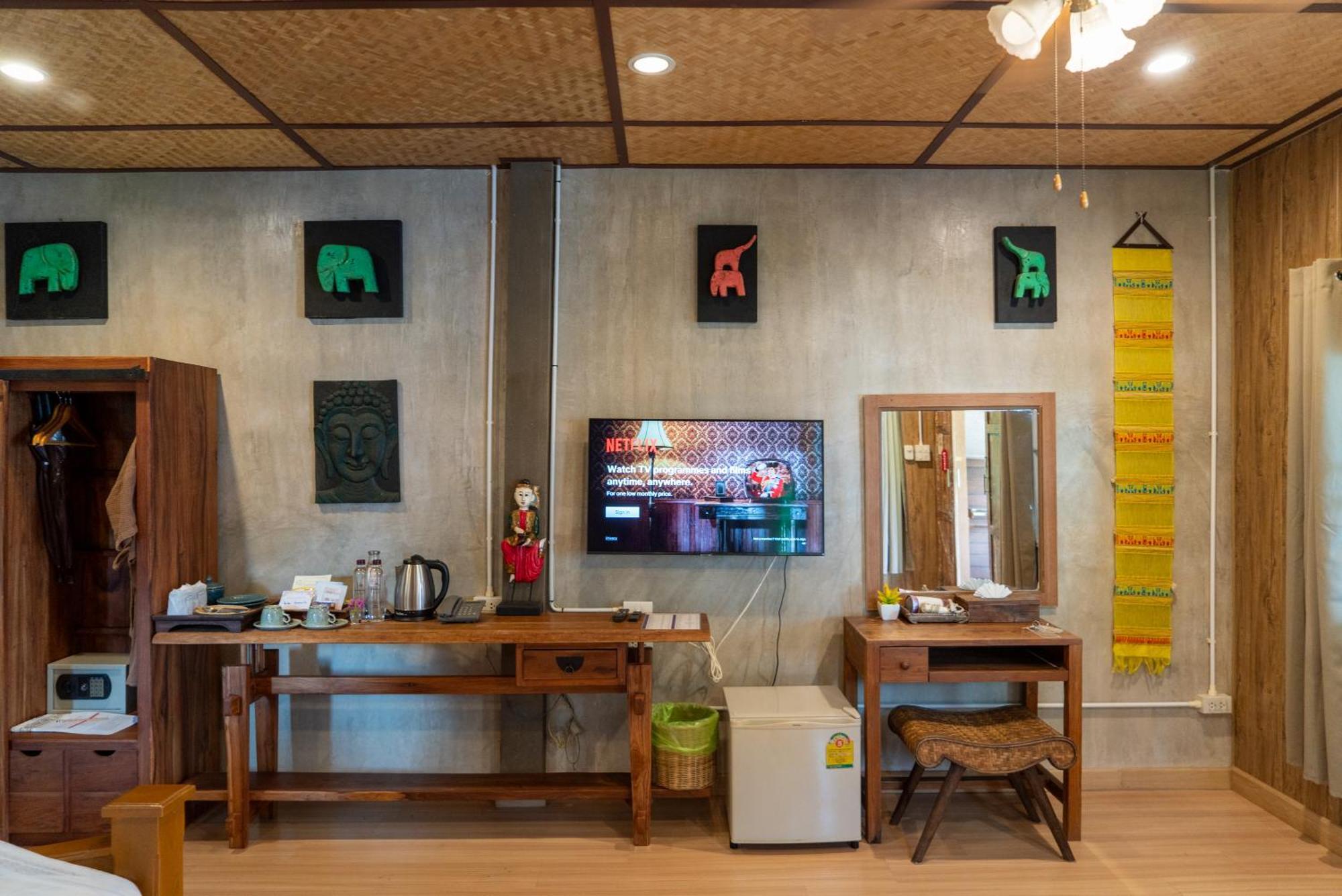 Buri Gallery House Chiang Mai Zimmer foto